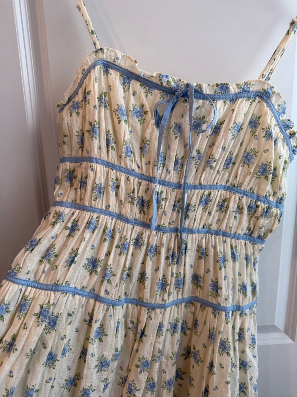 Petal & Pup Felicity Midi Dress Ivory Blue Cottagecore Prairie Floral Medium - Picture 2 of 9